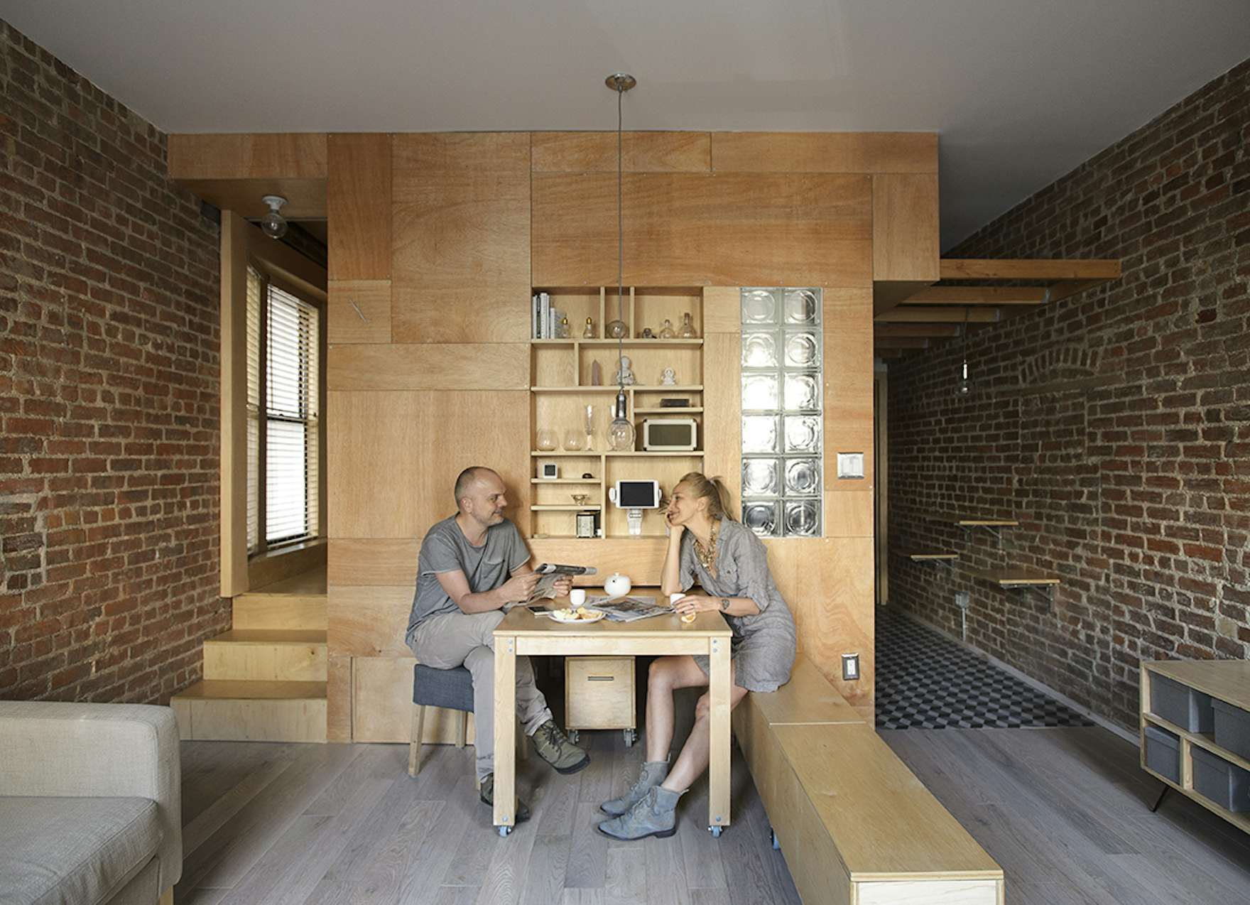 Photo 3 Of 19 In This Compact Apartment In Nyc Is Full Of Crafty Solutions Dwell