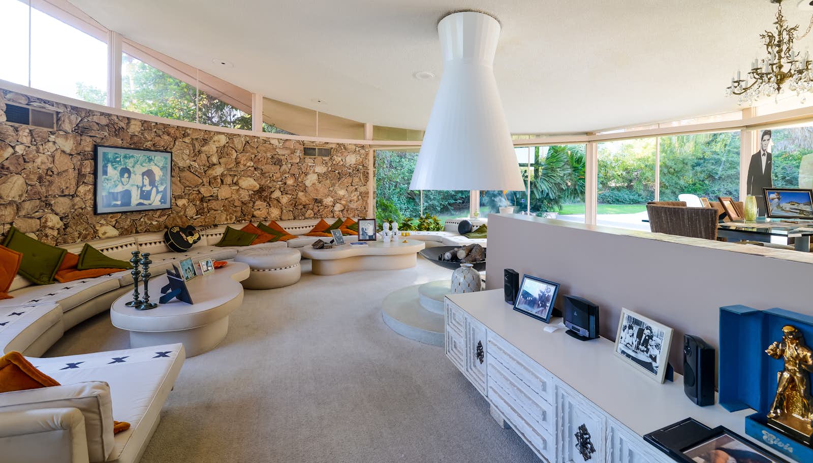 Photo 2 of 8 in Elvis Presley’s Palm Springs Honeymoon Retreat Hits the