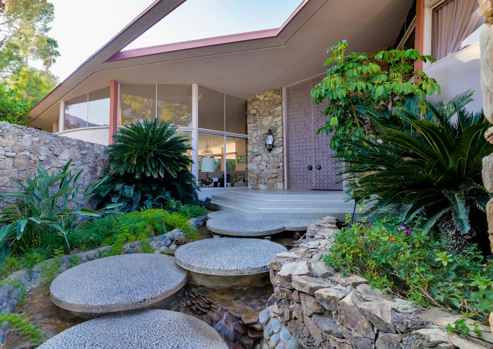 Photo 1 of 8 in Elvis Presley’s Palm Springs Honeymoon Retreat Hits the