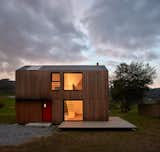 This Affordable Prefab in Spain Only Took 5 Hours to Assemble - Photo 7 of 14 - 