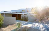 Step Inside Palm Springs’ Latest Indoor/Outdoor Prefab Home