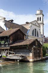 The apartment's next-door neighbors include not just an old gondola shipyard, but also the elegant San Trovaso church, rebuilt in 1584 after originally being consecrated in 1028.