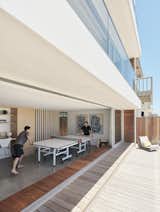 Oxnard-Beach-House-Montalba-Architects