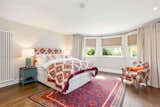 Saoirse Ronan Pine Lodge Ireland real estate bedroom