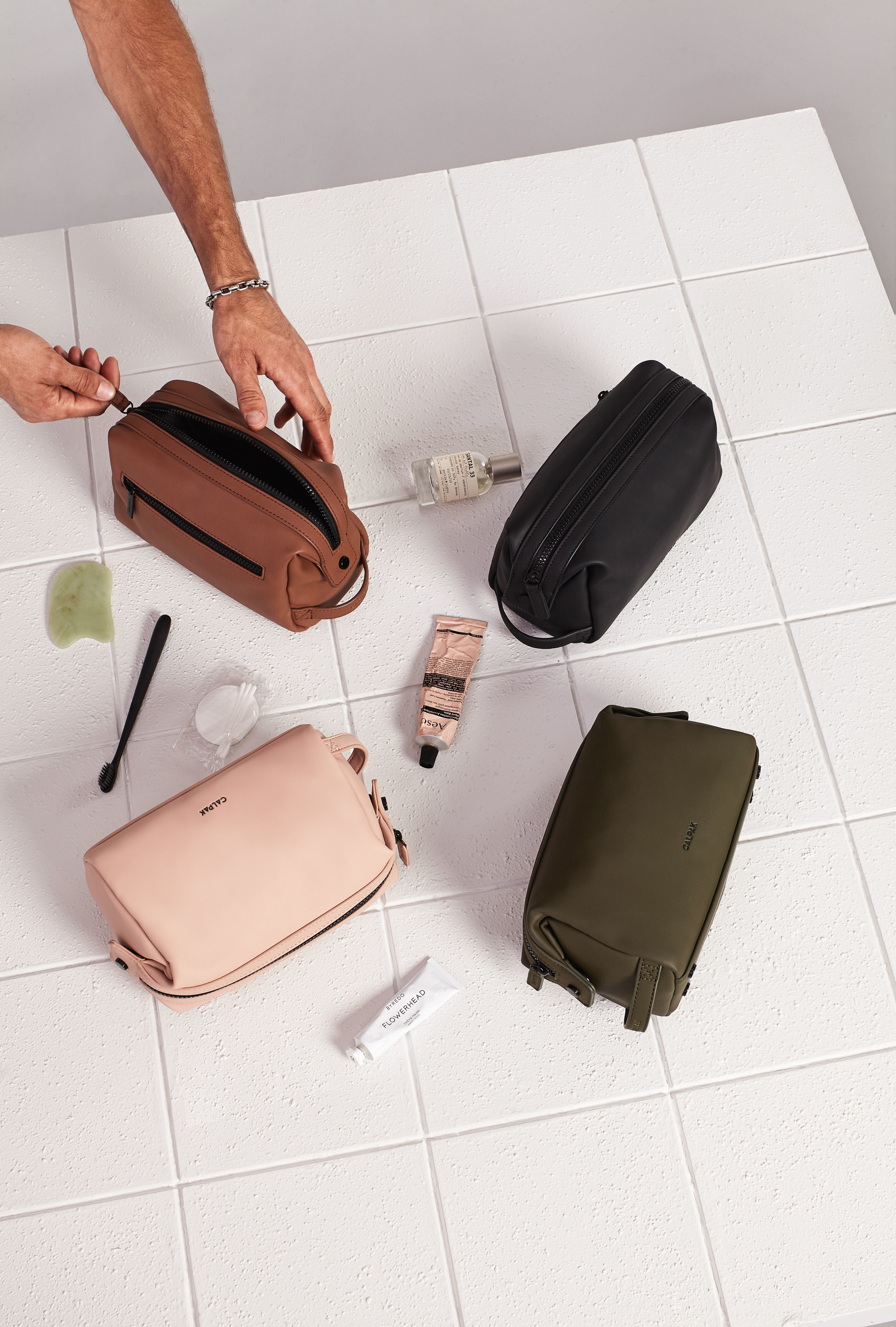 Hue Toiletry Bag - Thumbnail 2