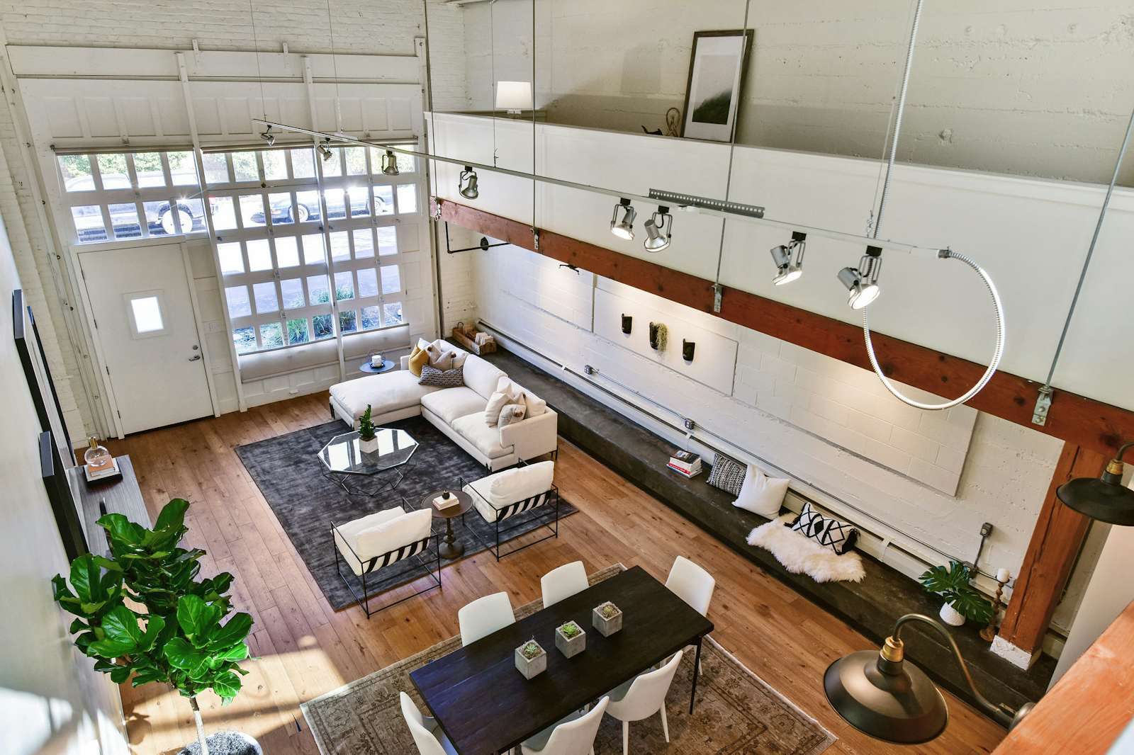 A Converted Warehouse Loft in the San Francisco Bay Area Seeks 950K