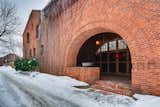 Sited along a cobblestone alleyway in St. Paul, 260 Maiden Lane is the former carriage house of James J. Hill, Minnesota's railroad tycoon—also known as the "Empire Builder."&nbsp;