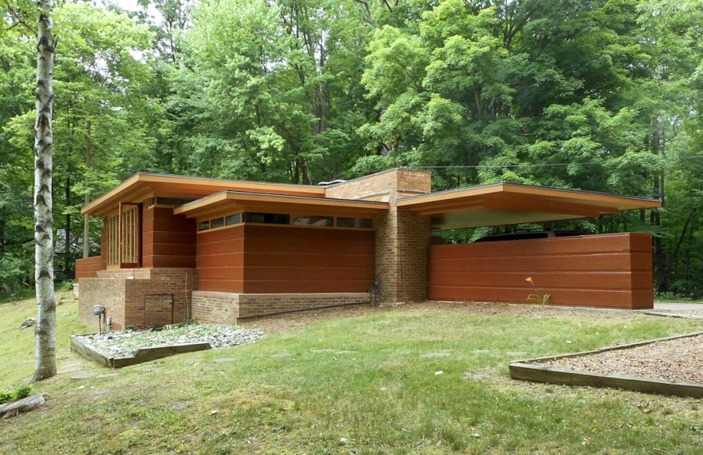 Photo 1 of 11 in Frank Lloyd Wright’s “Favorite Small House” Can Be ...