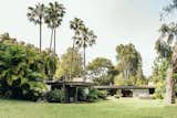 Richard Neutra built the Bailey House in 1948 as an affordable house for a young couple on a tight budget.