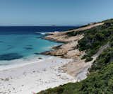 Views of Esperance Bay and the ocean open up at the end of the walking path. The surrounding area is home to numerous national parks, scenic drives, and surfer hotspots.