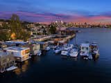 The home is docked at Roanoke Reef Marina, a floating community located along the eastern side of Lake Union, directly across from downtown Seattle.