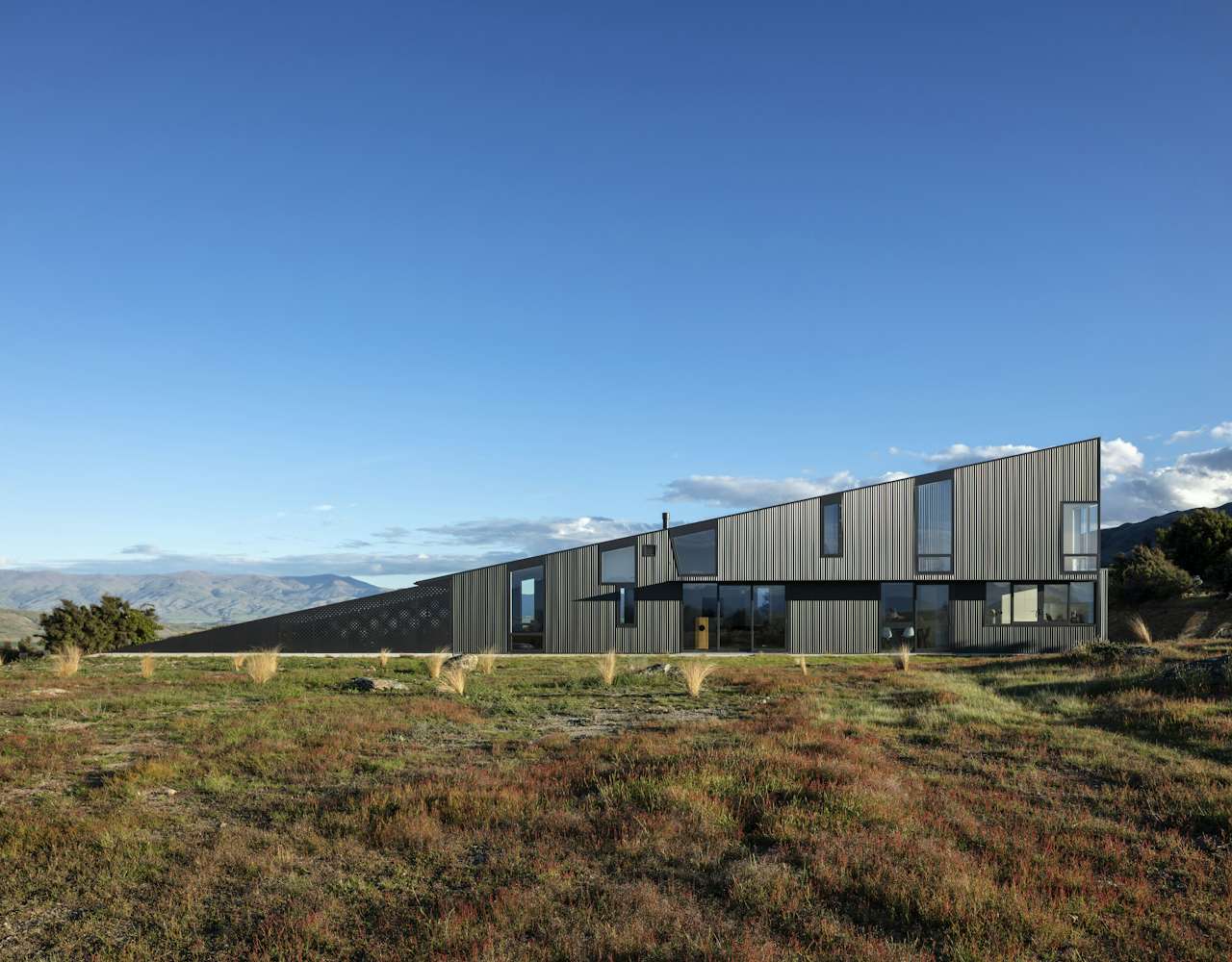 Wanaka Wedge House by Actual Architectural Company Dwell