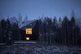 With an Otherworldly Shape, This Finnish Cabin Fends Off Subarctic Cold