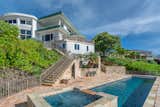 A Romantic Hawaiian Residence Offers Panoramic Ocean and Mountain Views for $3.9M - Photo 9 of 10 - 