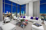 An Indoor/Outdoor Penthouse With Downtown Dallas Views Wants $5.7M - Photo 7 of 10 - 