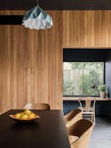 An Angled Expansion Gives a Bungalow in Melbourne an Open-Air Slant - Photo 8 of 14 - 