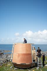 An Off-Grid Artist’s Retreat Pops Up on an Island Near Ireland - Photo 10 of 11 - 