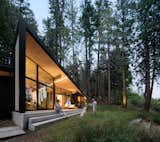 An Angular Black Cabin Rises From the Woods Near Vancouver - Photo 18 of 20 - 
