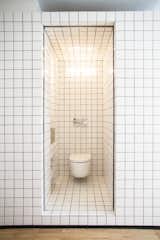 This Tiny Apartment in Madrid Takes a Radical Approach to Saving Space - Photo 5 of 9 - 