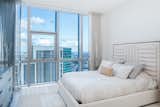 A Sleek Penthouse Overlooking Miami Hits the Market at $5.2M - Photo 9 of 10 - 