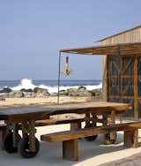 A Beach House Made of Timber, Clay, and Concrete Welcomes Sunbeams and Sea Breezes in Mexico - Photo 10 of 11 - 