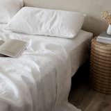 Cultiver Linen Sheet Set With Pillowcases - White