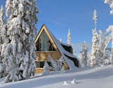 This Swedish A-Frame With a Flourish Excels in All Seasons