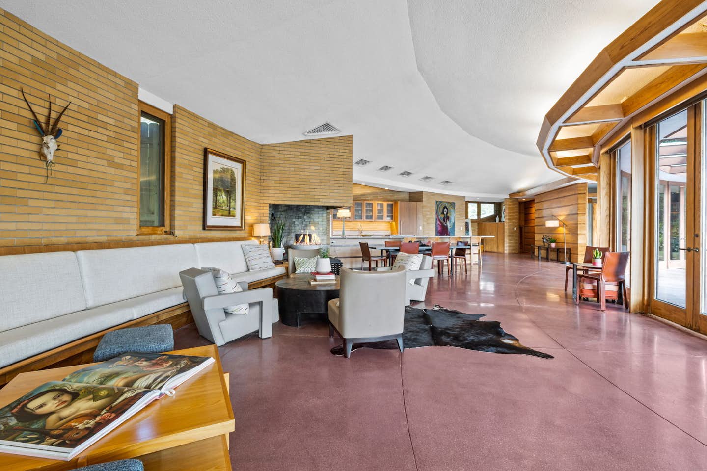 Photo 6 of 17 in One of Only Three Frank Lloyd Wright Homes in Virginia