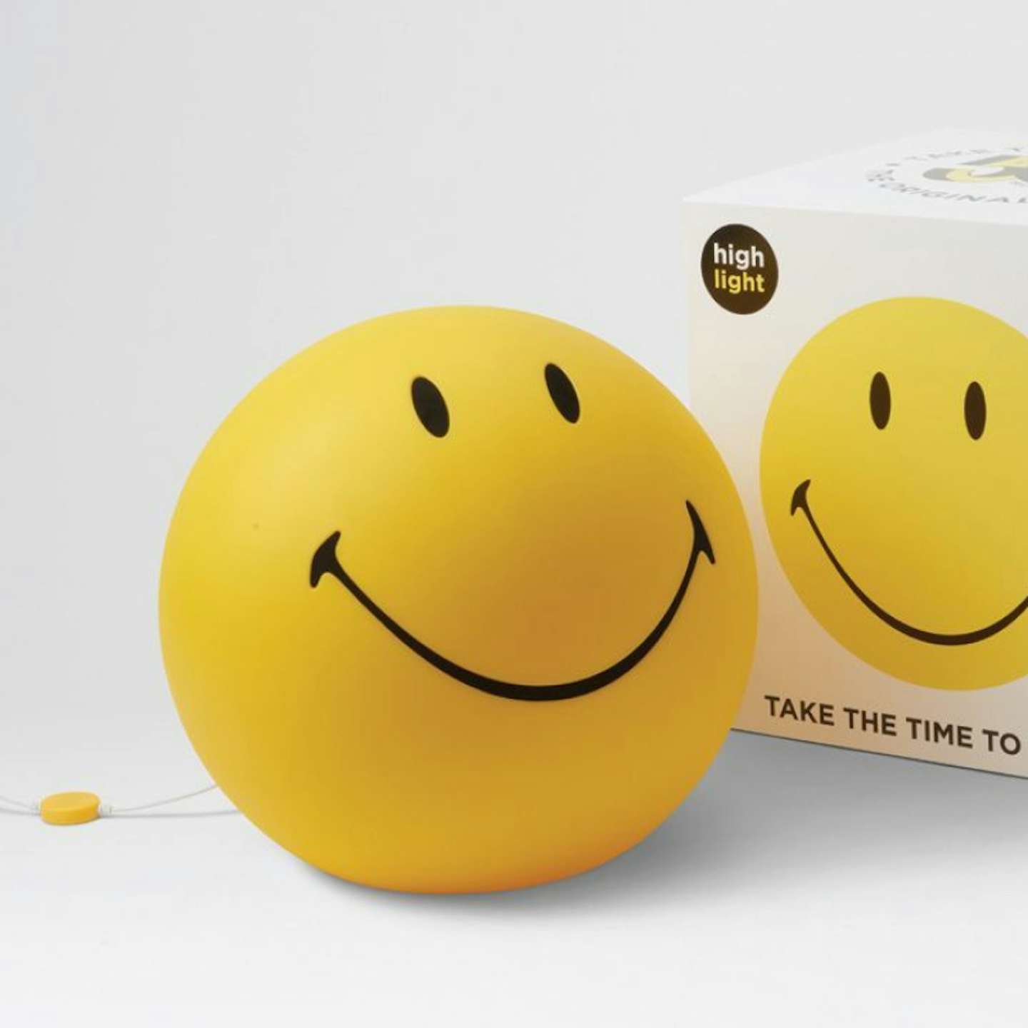 Photo 1 of 1 in Mr Maria Smiley Lamp Dwell