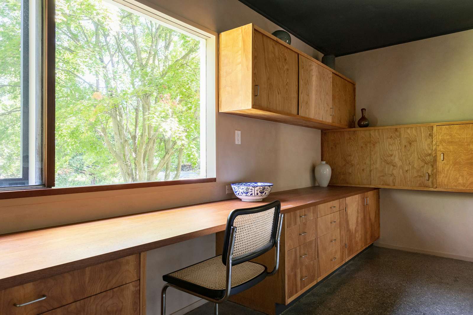 Photo 10 Of 18 In Marcel Breuer’s Grieco House Lists For $1.5m In 