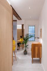 A Timber-Heavy Apartment in Spain Is Anything but Wooden - Photo 4 of 23 - 