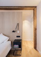 A Timber-Heavy Apartment in Spain Is Anything but Wooden - Photo 17 of 23 - 