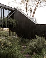  Photo 20 of 101 in NB by Jane Dailey from A Dark Serpentine Structure Works as a Surprisingly Airy Family Home