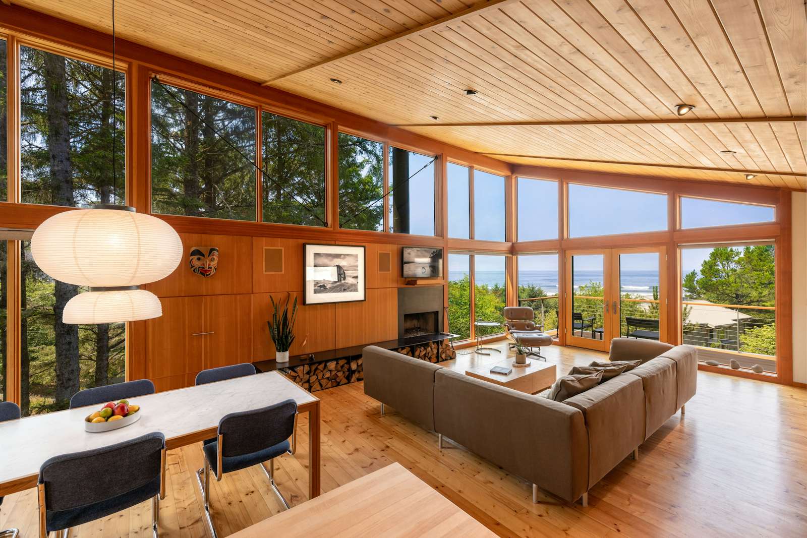 An Award-Winning Oregon Cabin Awash in Cozy, Coastal Vibes Seeks $1.77M ...