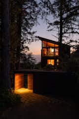 An Award-Winning Oregon Cabin Awash in Cozy, Coastal Vibes Seeks $1.77M - Photo 13 of 13 - 