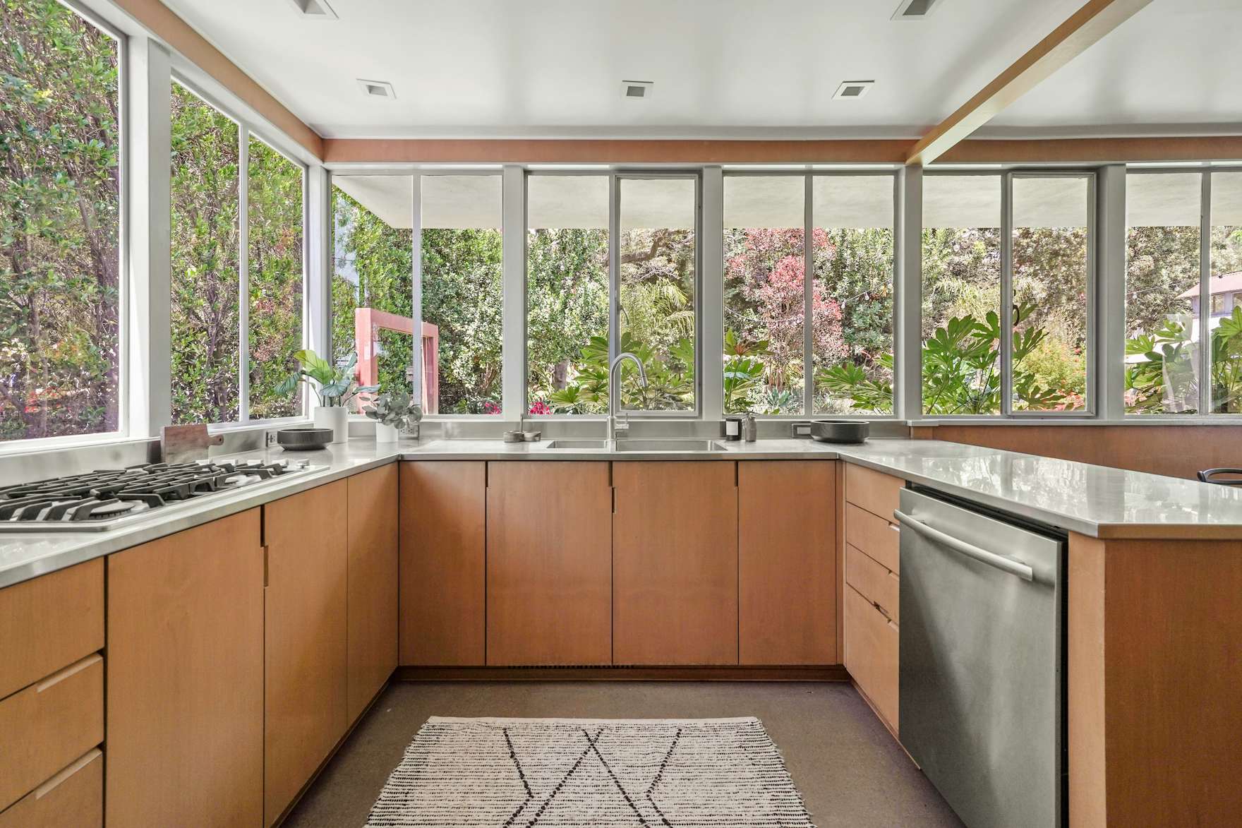 Photo 4 of 11 in The Legendary Lukens House Is Up for Grabs Again in