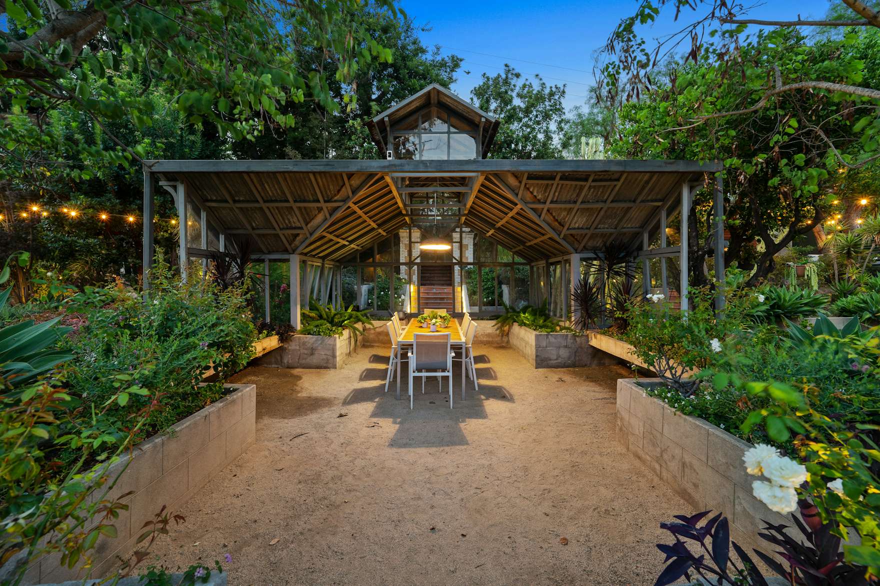 Photo 11 of 11 in The Legendary Lukens House Is Up for Grabs Again in