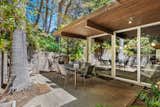 This ’60s Eichler Has Floor-to-Ceiling Windows in Every Room - Photo 6 of 10 - 