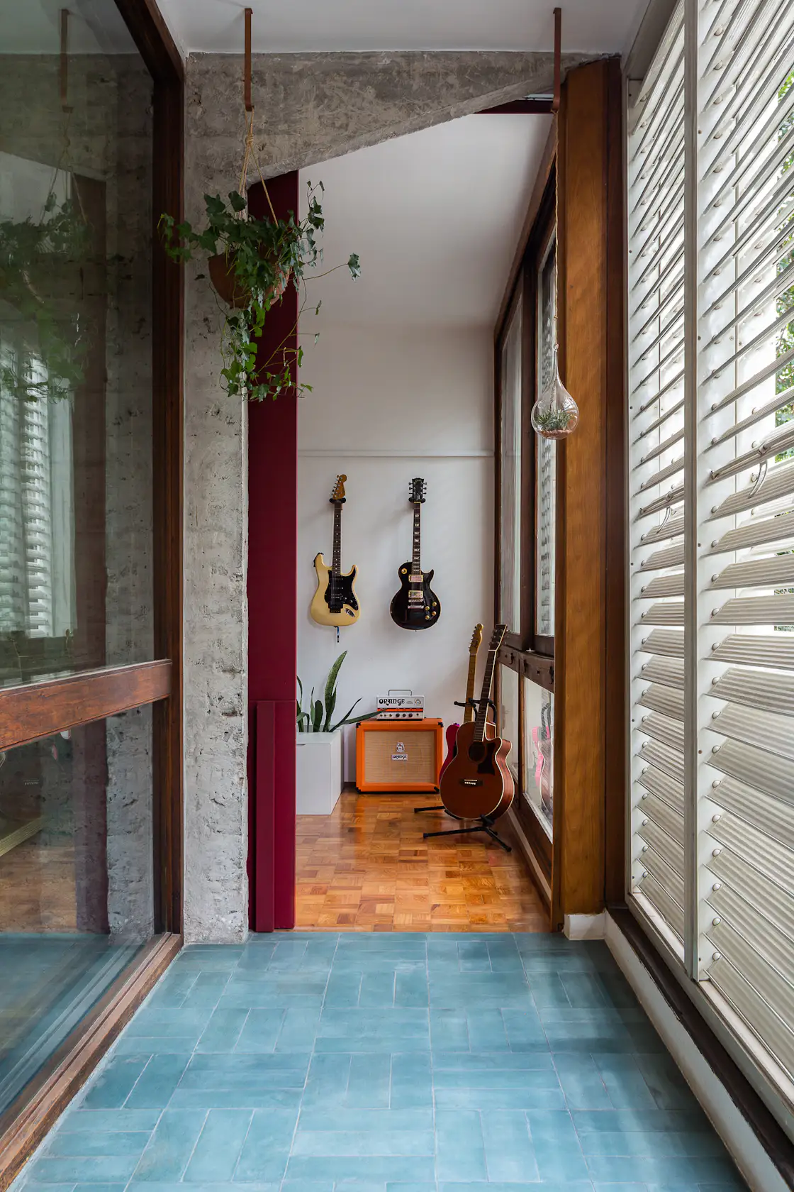 Picture of 29 Urban Interior Design Ideas For A Chic City Look - Remodel or Move