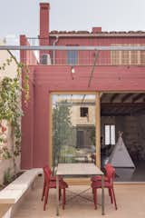 Marés Stone Meets Playful Color at This Apartment Renovation in Spain - Photo 15 of 16 - 