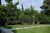 This Closed-Loop Design on Long Island Provides a Formula for an Eco-Friendly Lawn - Photo 7 of 11 - 