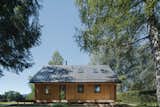 This Cute Lakeside Cabin in the Czech Republic Looks Like a Toy - Photo 4 of 17 - 