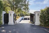 Entrance of Mark Wahlberg’s former mansion featured in Entourage