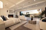 Bedroom in Mark Wahlberg’s former mansion featured in Entourage