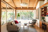 This Charming California Bungalow Is a Late ’60s Time Capsule - Photo 2 of 10 - 