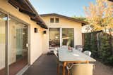 This Charming California Bungalow Is a Late ’60s Time Capsule - Photo 6 of 10 - 