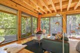 This Cozy Adirondack Cabin Has Everything You Need—and Nothing You Don’t - Photo 4 of 8 - 