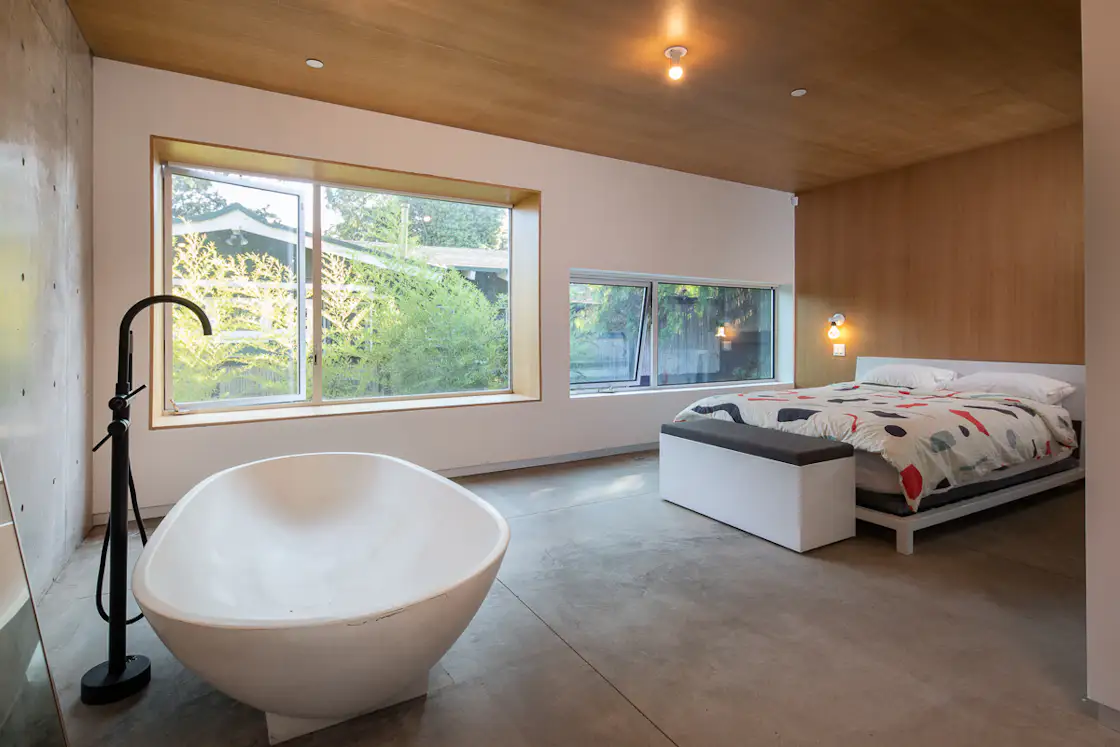 Picture of Photo 9 of 11 in An Architect Couple's Minimalist Dream House Is Up for Lease in L.A. - Dwell