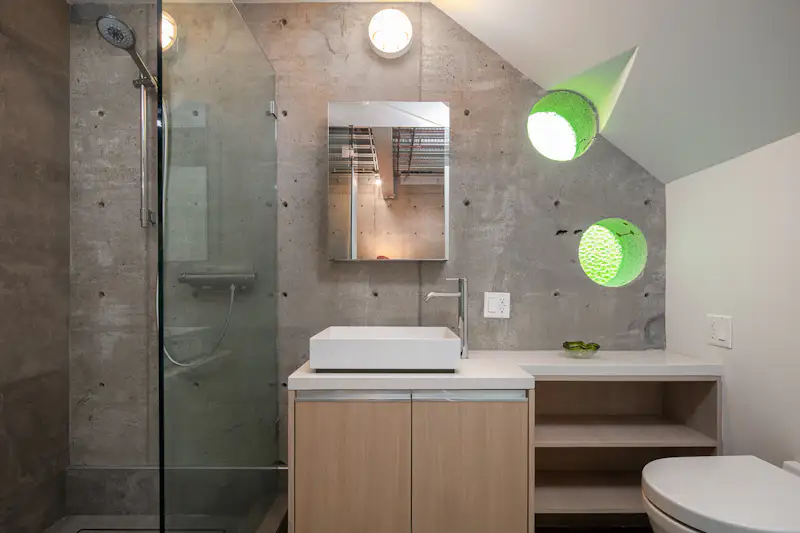 29 Tiny Apartment Home Office Ideas For Ergonomic Small-Space Solutions