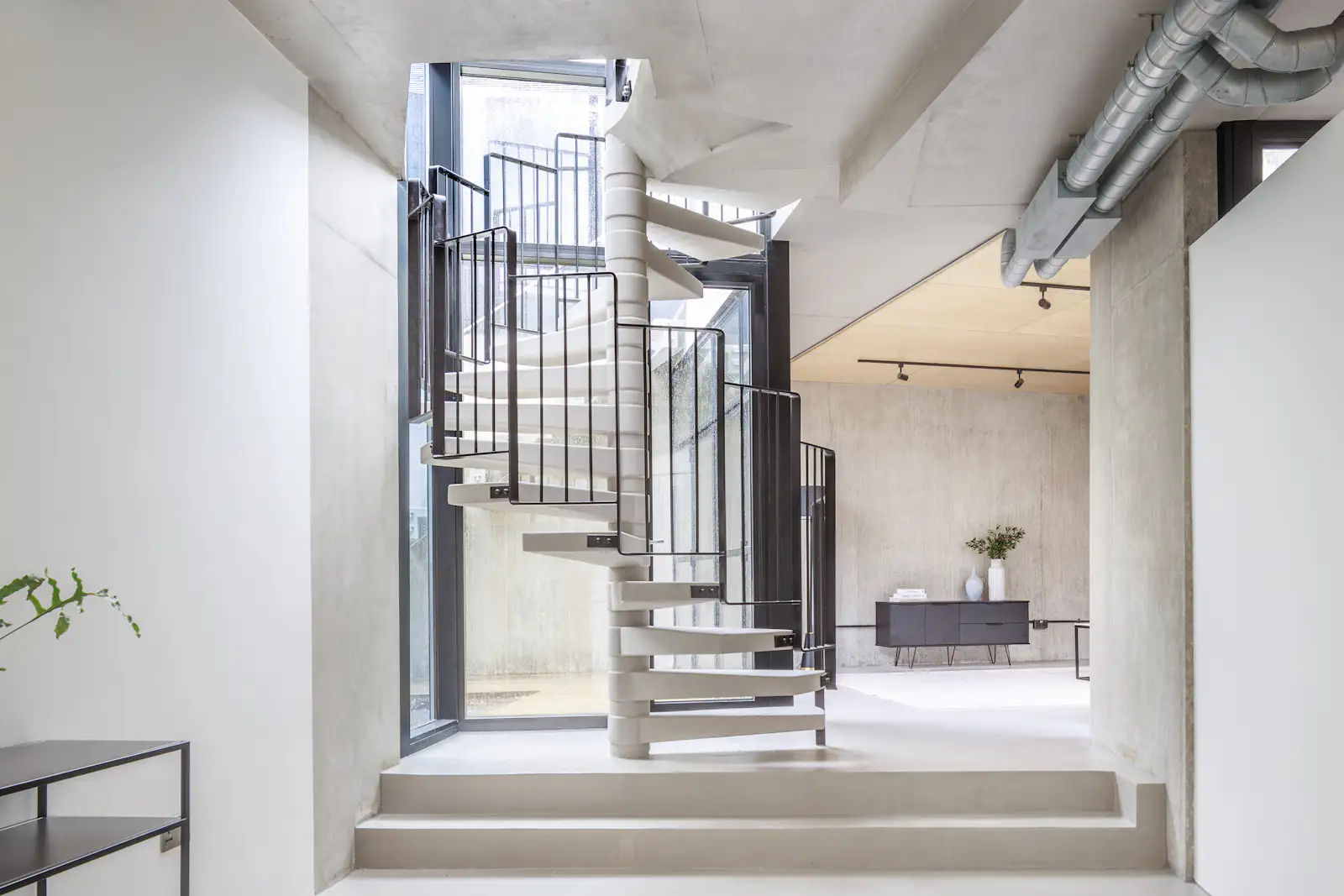 photo-7-of-10-in-if-you-dig-sunken-courtyards-and-concrete-this-950k
